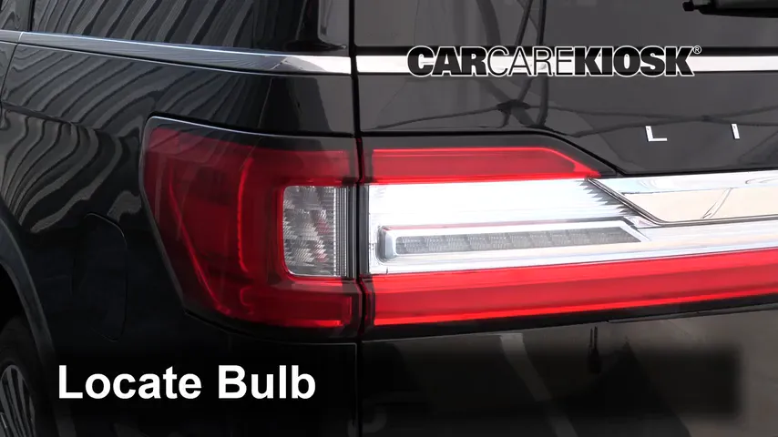 2018 Lincoln Navigator Reserve 3.5L V6 Turbo Lights